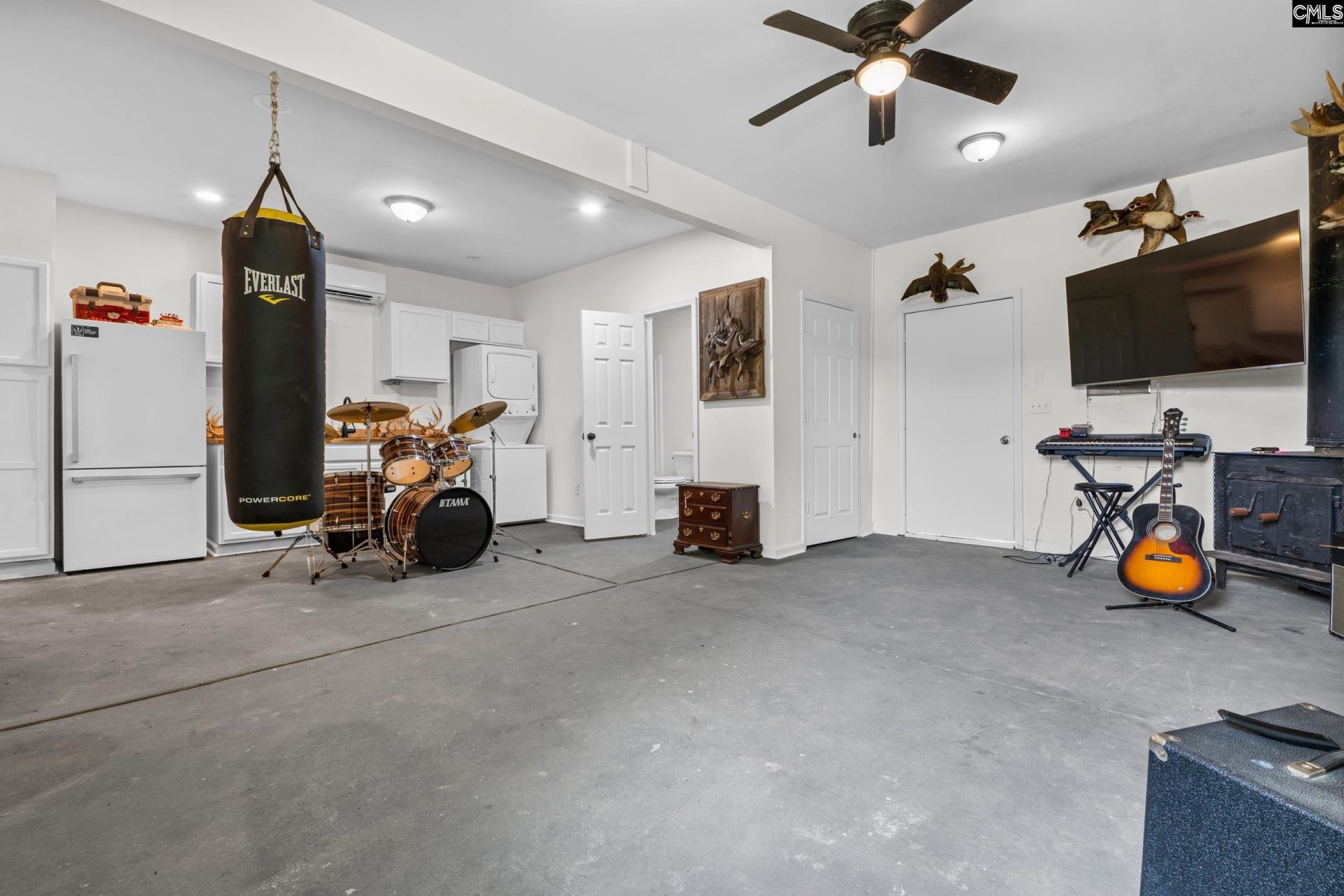 213 Tombfield Road Photo 53