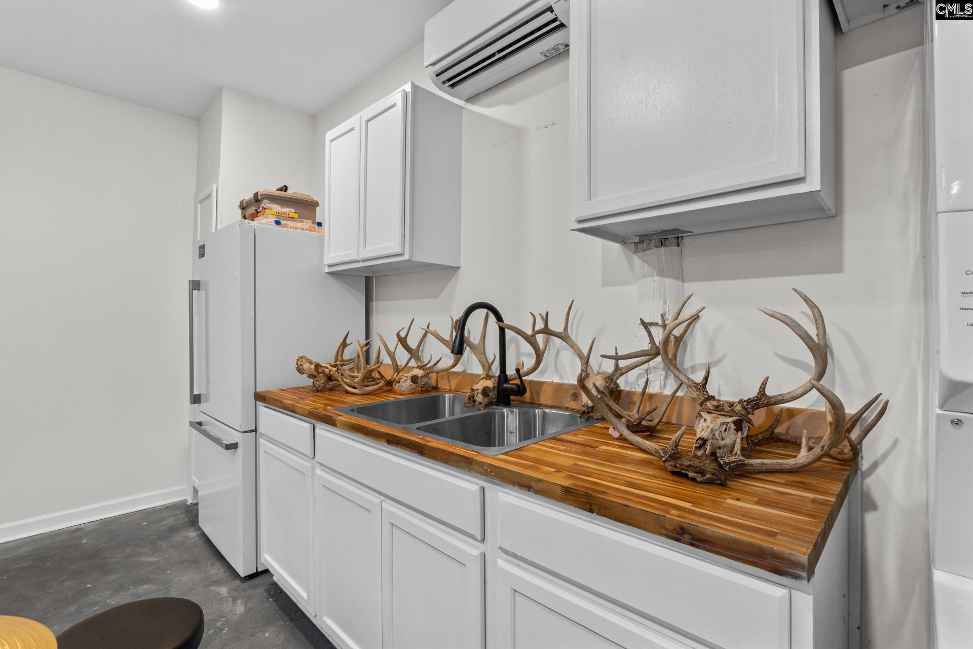213 Tombfield Road Photo 55