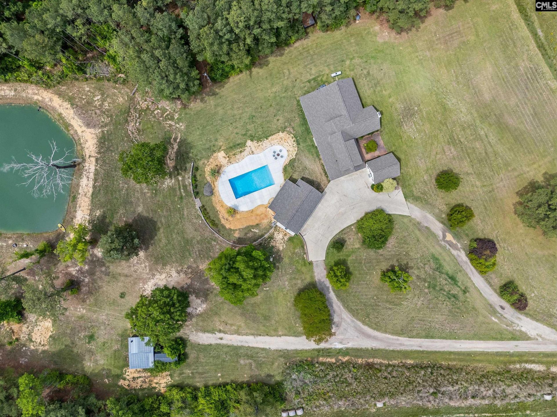 213 Tombfield Road Photo 58