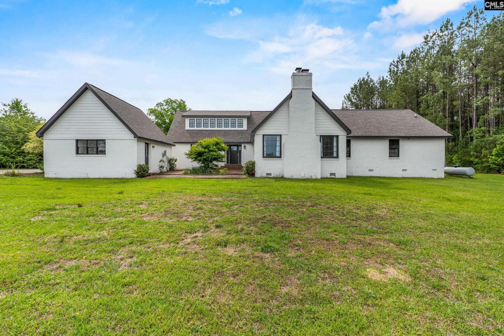 213 Tombfield Road Photo 8