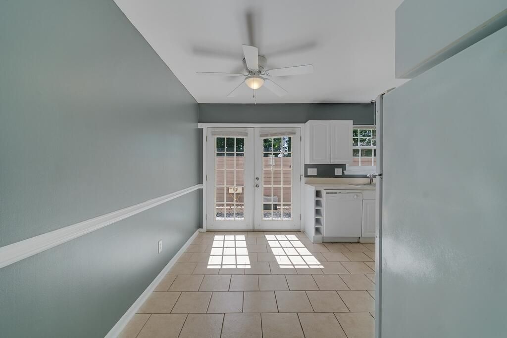 1423 Ashley River Road Photo 4