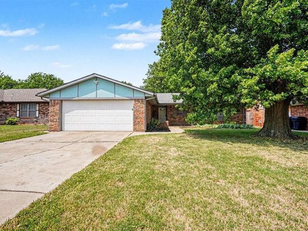 8921 E Rambling Drives, Oklahoma City, OK 73132