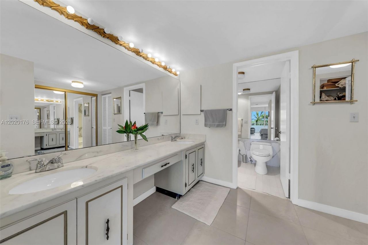 199 Ocean Lane Dr , Unit 512, Key Biscayne, FL 33149 Photo