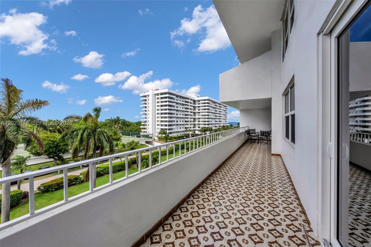 199 Ocean Lane Dr , Unit 512, Key Biscayne, FL 33149 Photo