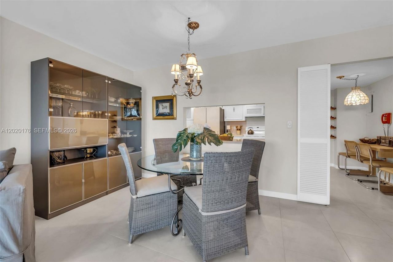 199 Ocean Lane Dr , Unit 512, Key Biscayne, FL 33149 Photo