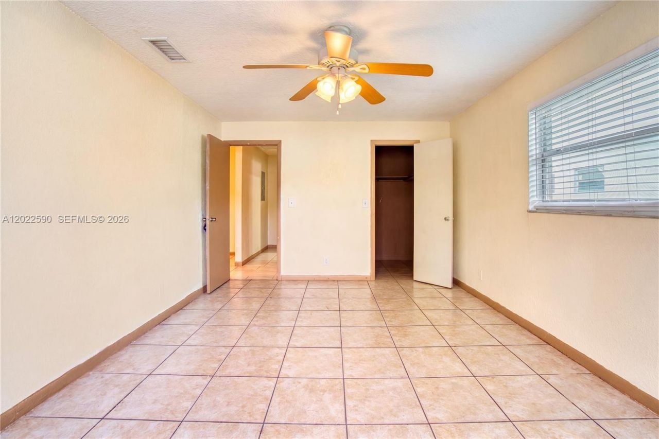 129 SE 4th Ave , Unit 1, Hallandale Beach, FL 33009 Photo
