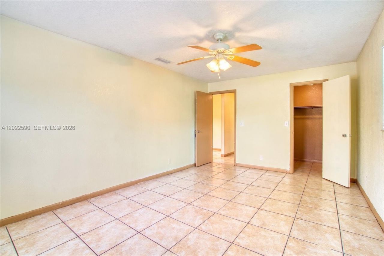 129 SE 4th Ave , Unit 1, Hallandale Beach, FL 33009 Photo