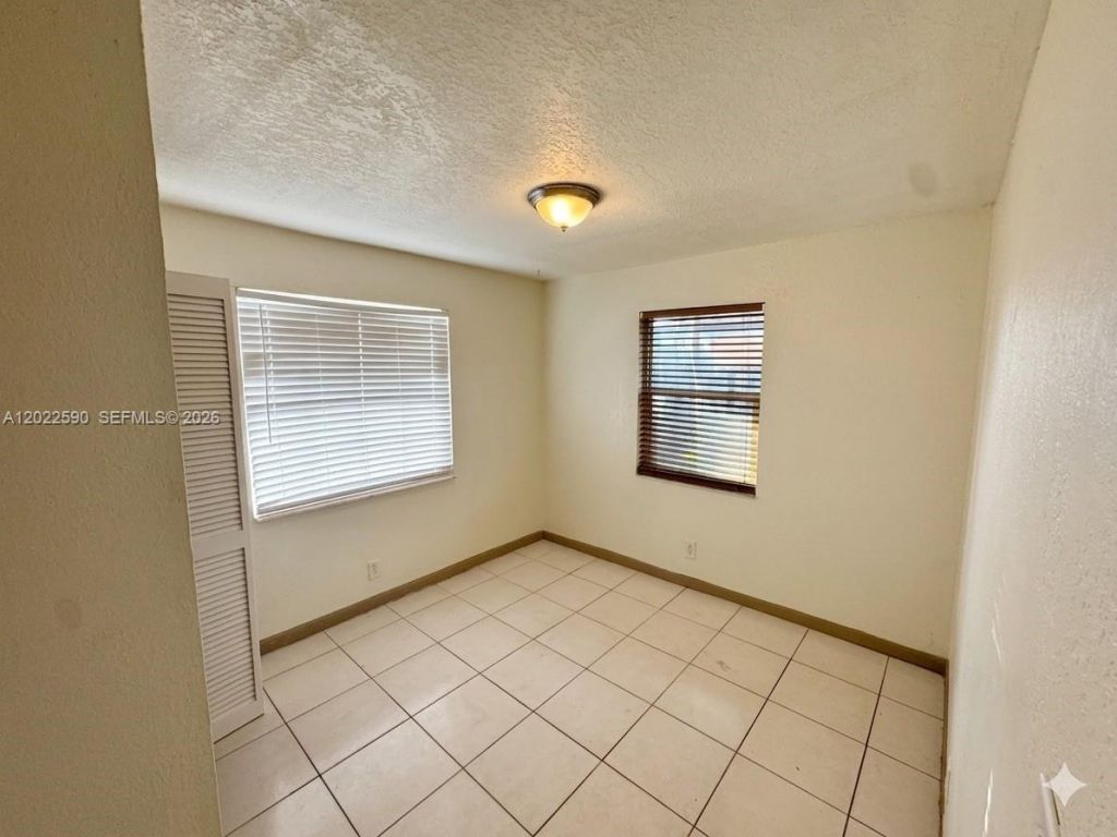 129 SE 4th Ave , Unit 1, Hallandale Beach, FL 33009 Photo