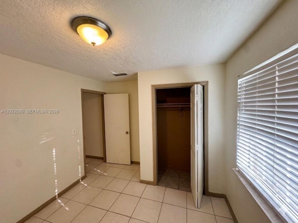129 SE 4th Ave , Unit 1, Hallandale Beach, FL 33009 Photo