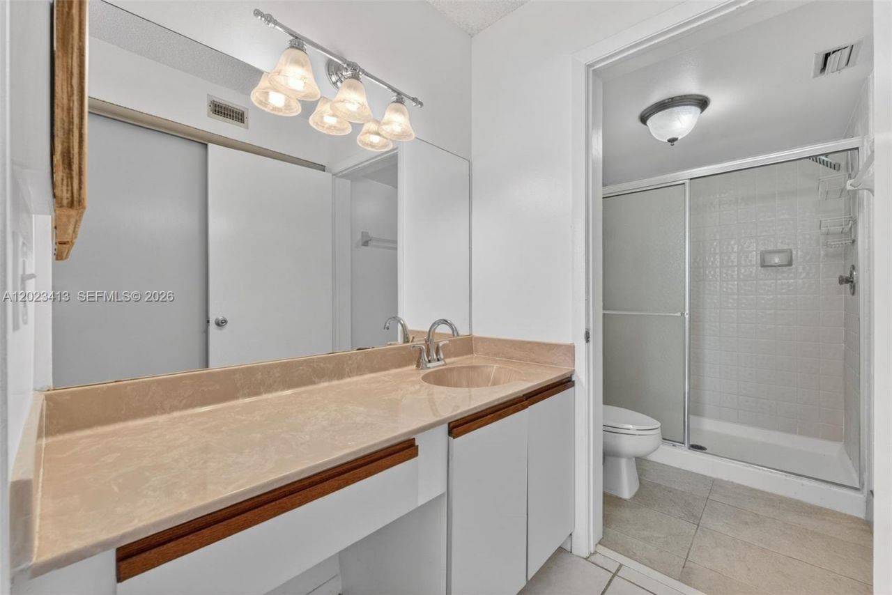 2768 S Carambola Cir S, Unit 206, Coconut Creek, FL 33066 Photo