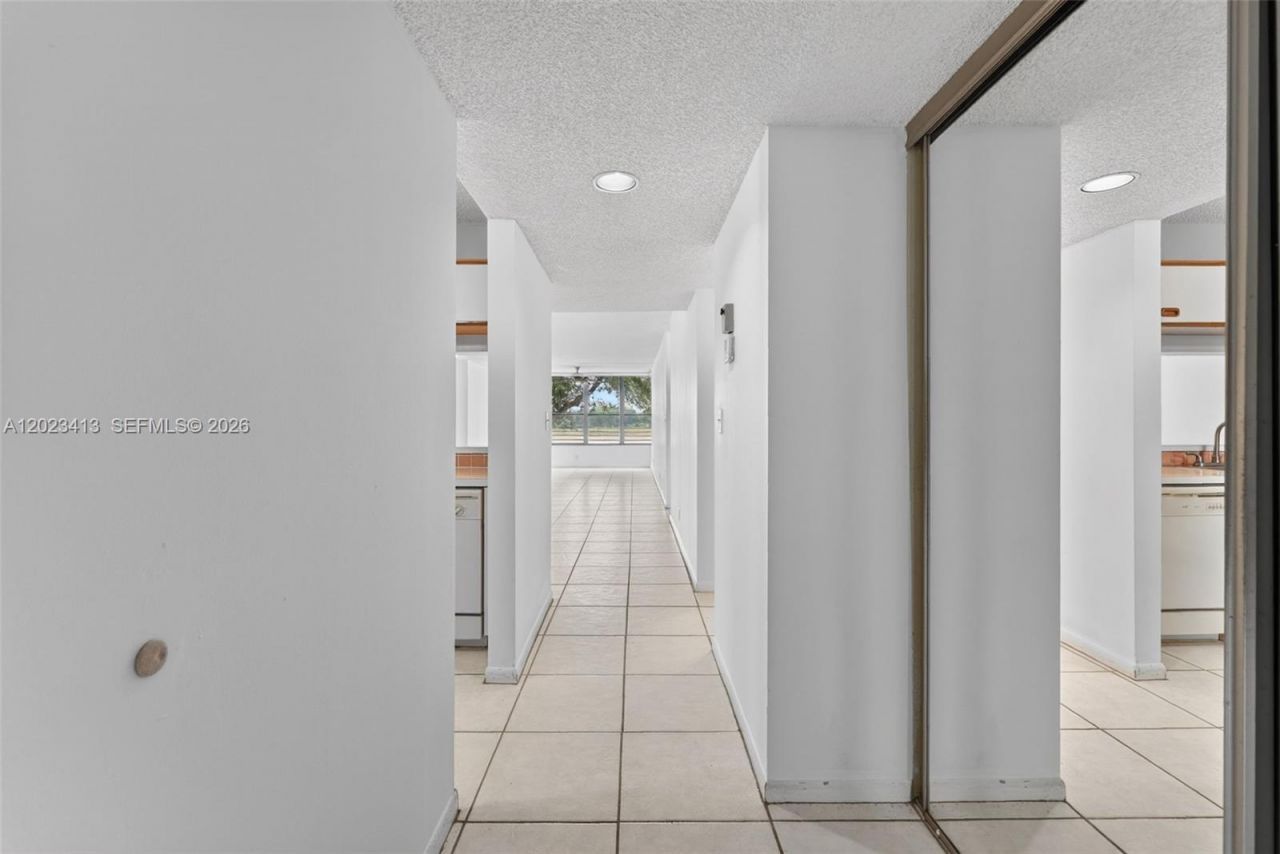2768 S Carambola Cir S, Unit 206, Coconut Creek, FL 33066 Photo