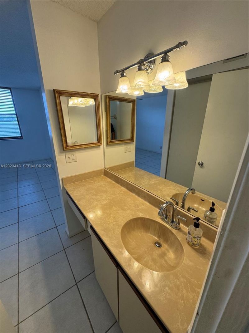 2768 S Carambola Cir S, Unit 206, Coconut Creek, FL 33066 Photo