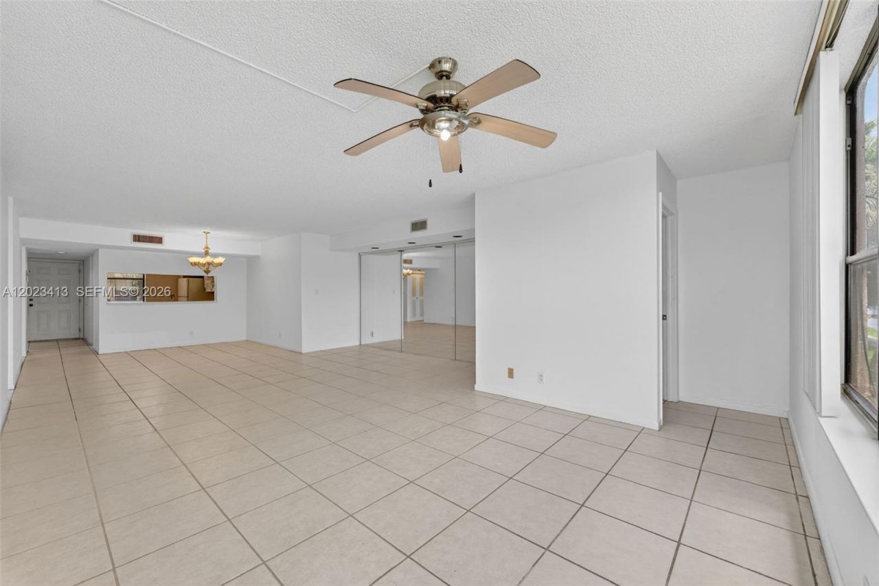 2768 S Carambola Cir S, Unit 206, Coconut Creek, FL 33066 Photo