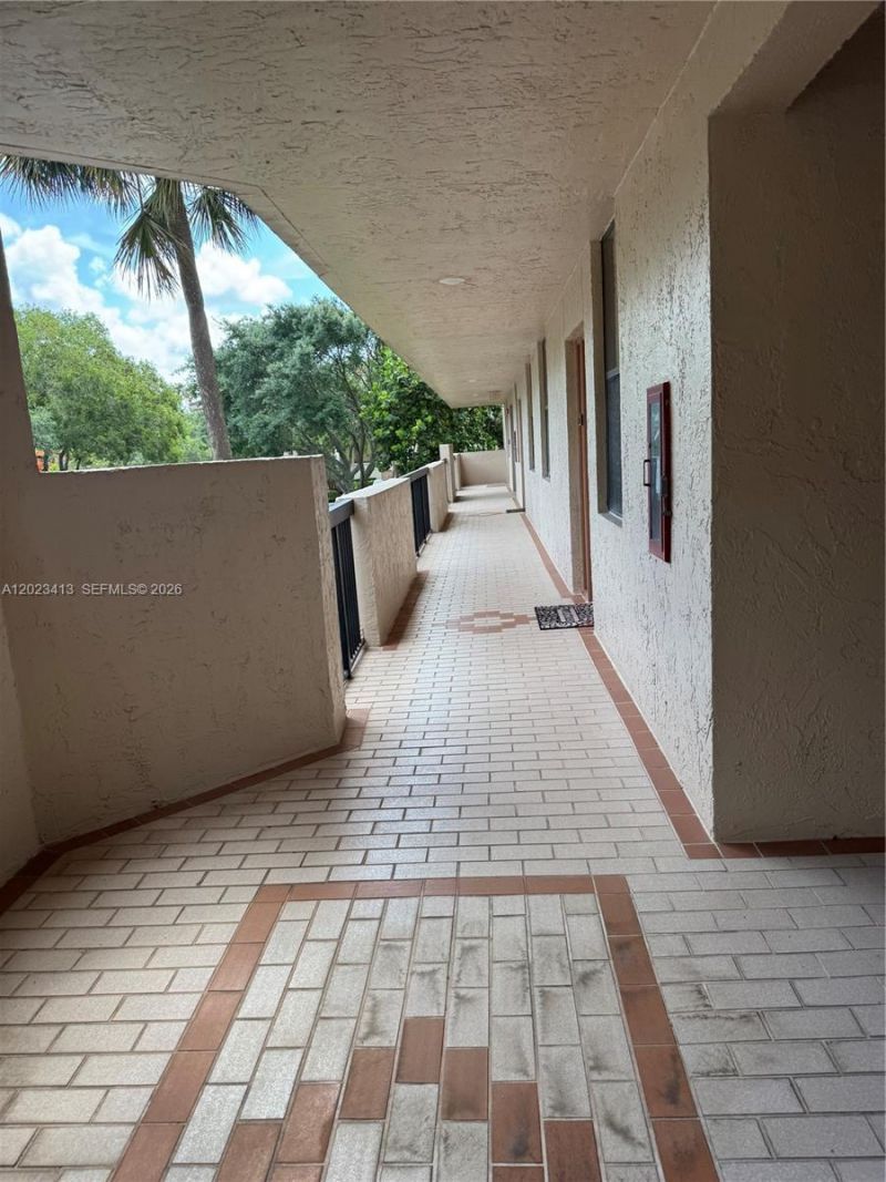 2768 S Carambola Cir S, Unit 206, Coconut Creek, FL 33066 Photo