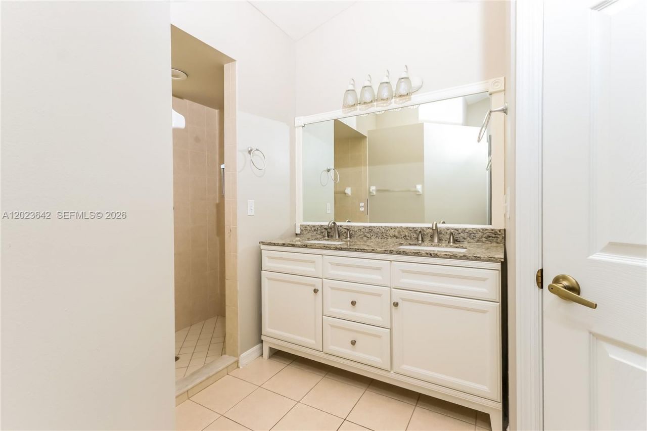 820 SW Dalton Ave , Port Saint Lucie, FL 34953 Photo