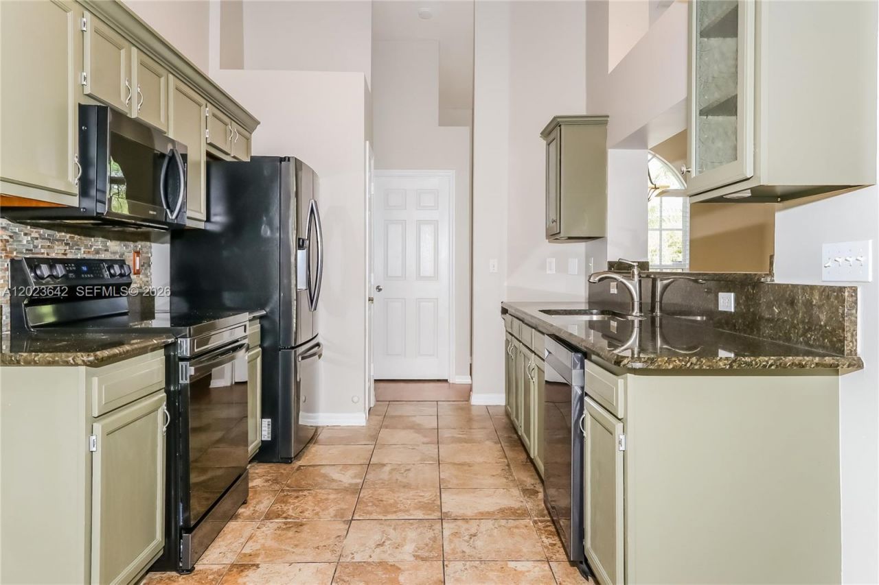 820 SW Dalton Ave , Port Saint Lucie, FL 34953 Photo
