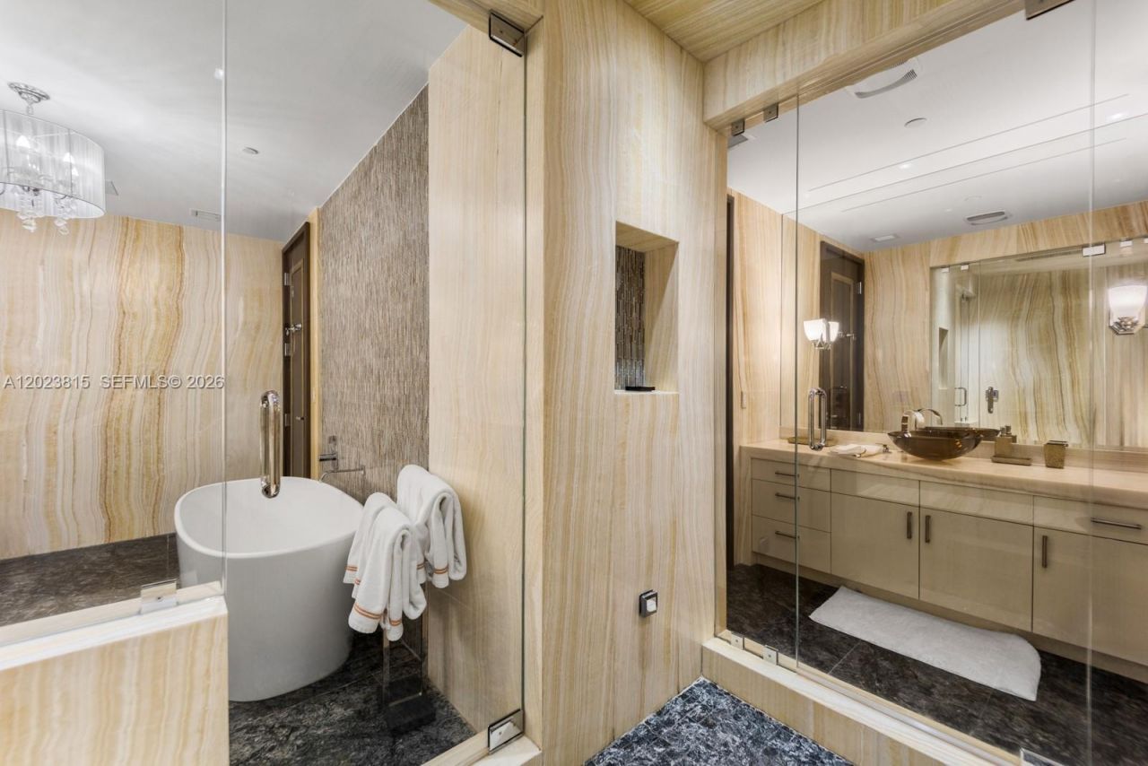 17749 Collins Ave , Unit 3002, Sunny Isles Beach, FL 33160 Photo