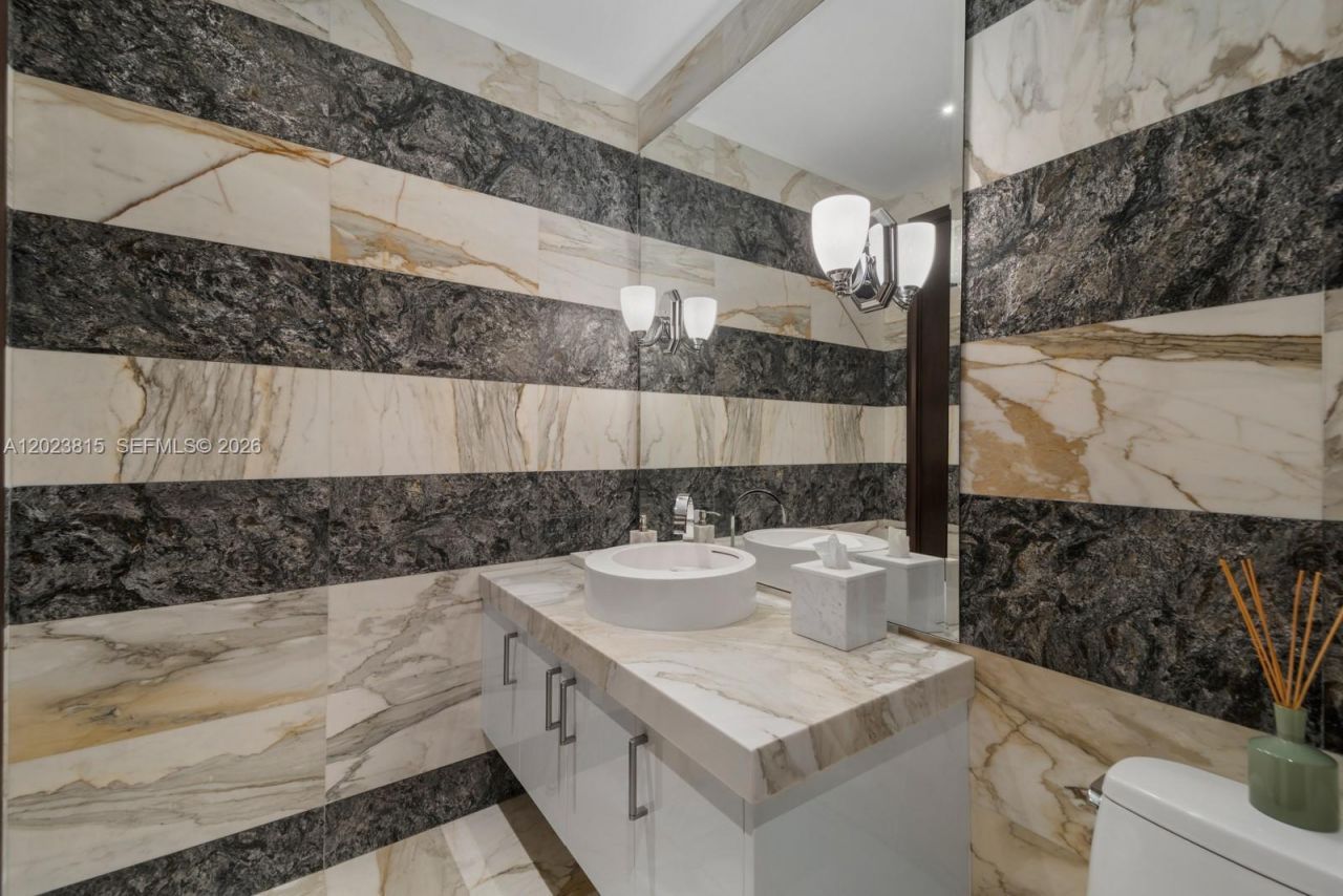 17749 Collins Ave , Unit 3002, Sunny Isles Beach, FL 33160 Photo