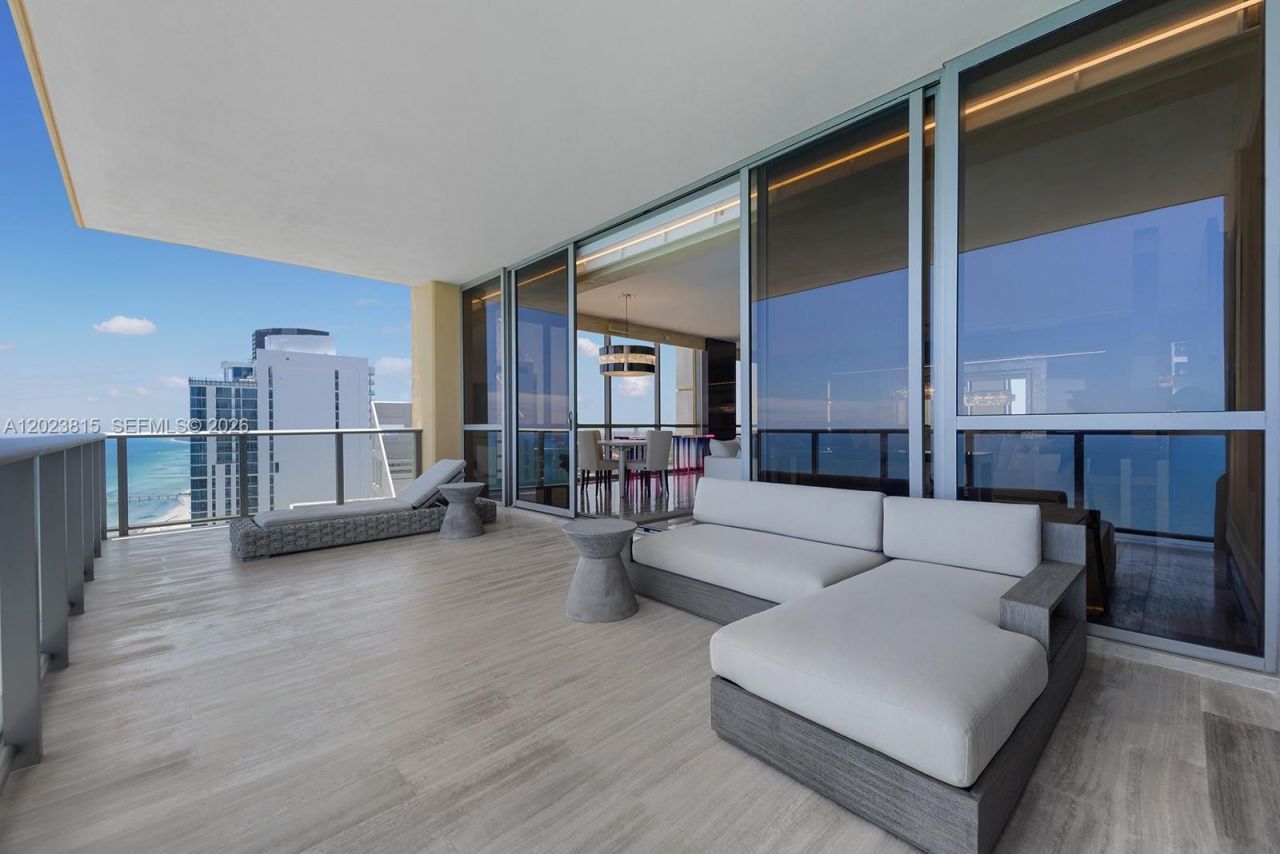 17749 Collins Ave , Unit 3002, Sunny Isles Beach, FL 33160 Photo