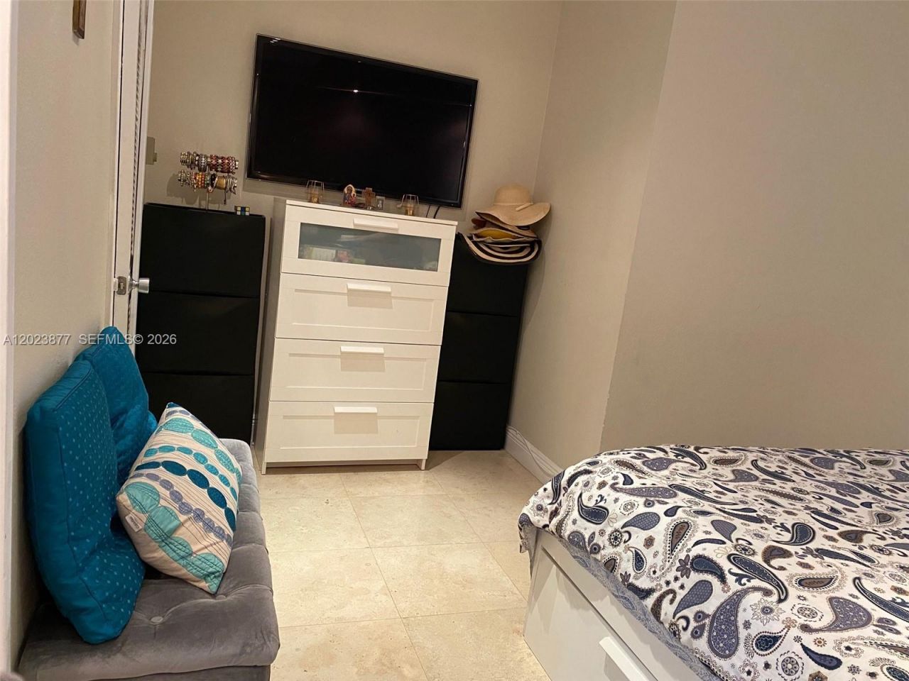 5401 Collins Ave , Unit 339, Miami Beach, FL 33140 Photo