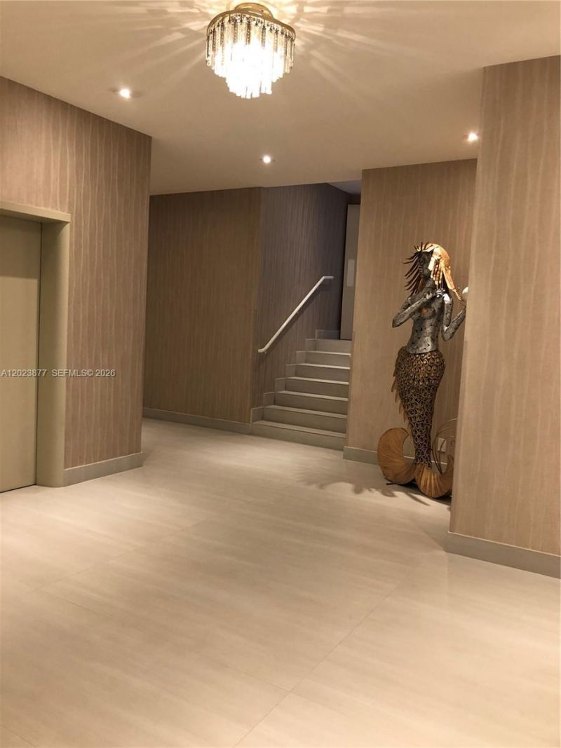 5401 Collins Ave , Unit 339, Miami Beach, FL 33140 Photo