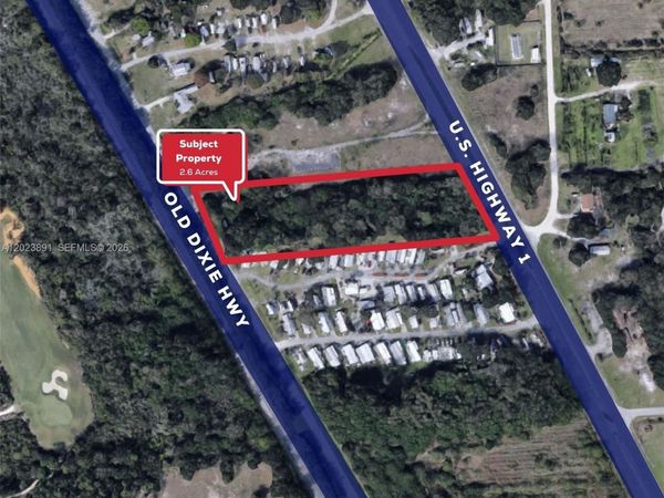 7985 US Highway 1 , Vero Beach, FL 32967
