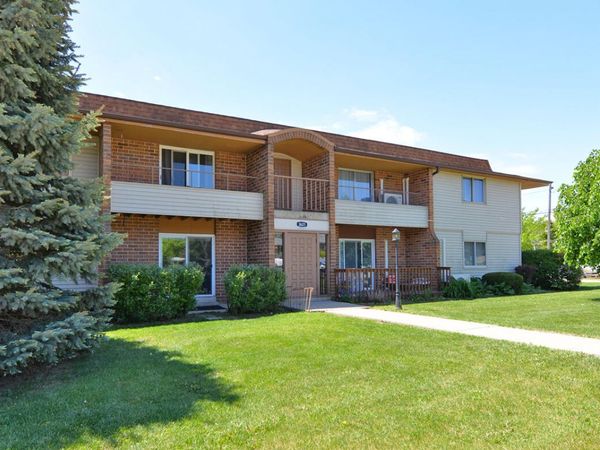 3621 St Andrews Ct, Unit 106, Racine, WI 53405