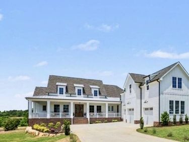 1028 Azalea Garden Circle, Raleigh, NC 27603