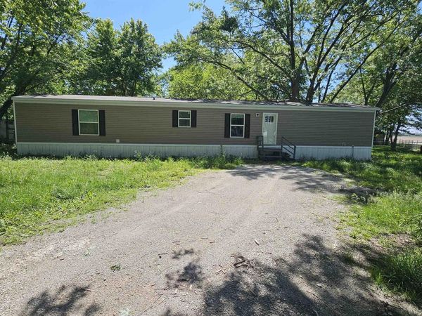 24 N AUSTIN Avenue, Herrick, IL 62431