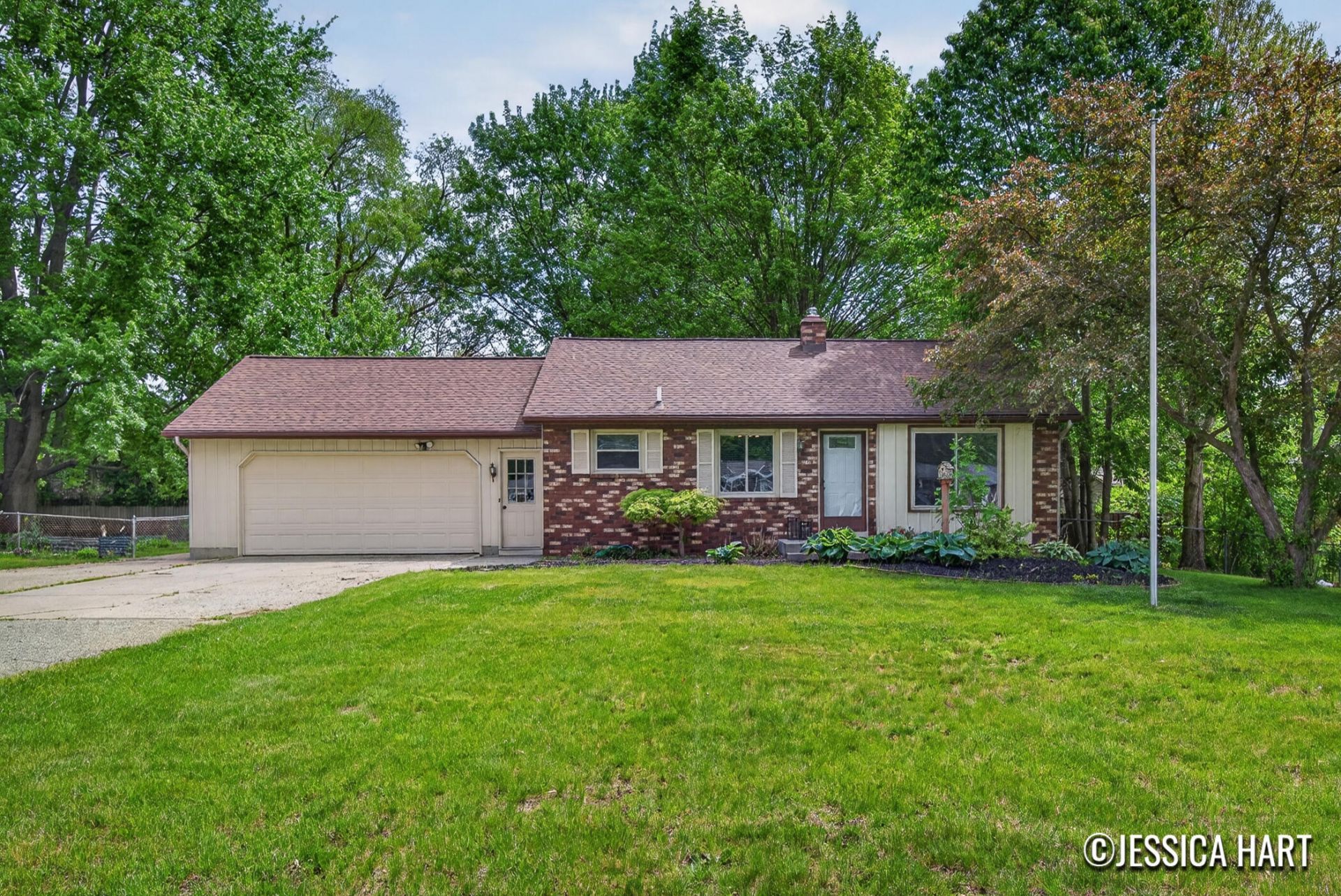 1324 Kinney Avenue Nw, Grand Rapids, MI 49534 Main Photo