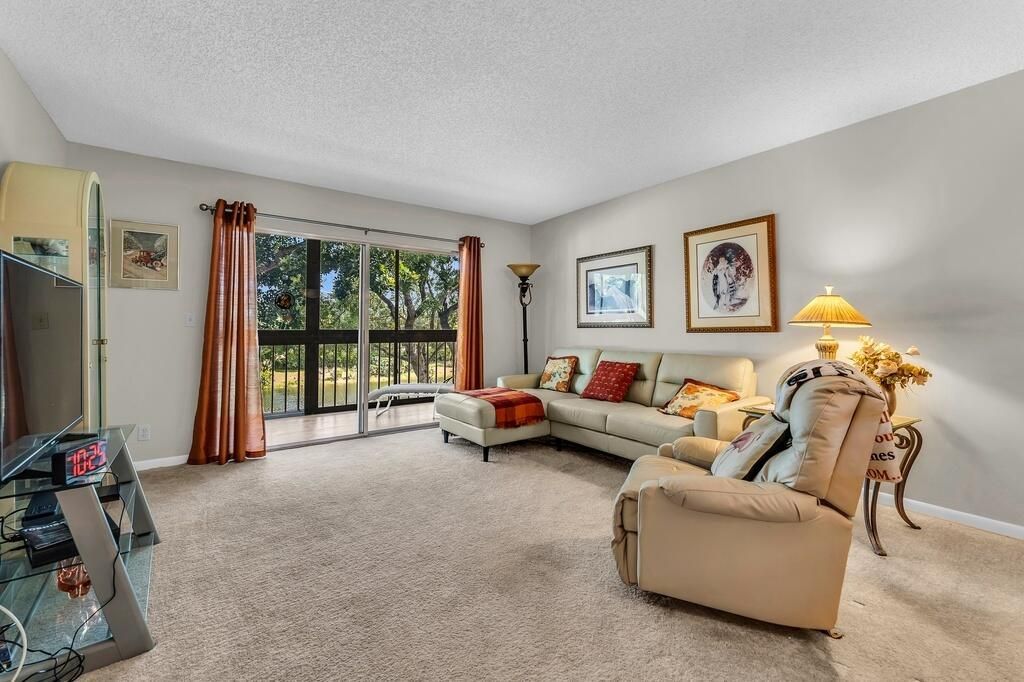 7341 Amberly Lane, Unit 307, Delray Beach, FL 33446 Photo