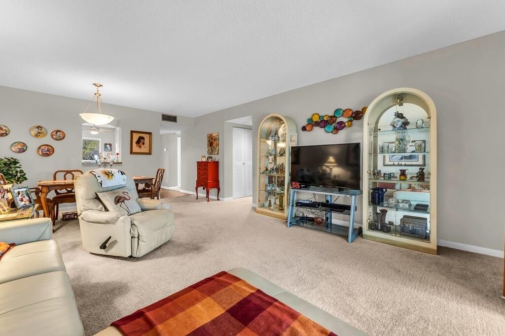 7341 Amberly Lane, Unit 307, Delray Beach, FL 33446 Photo