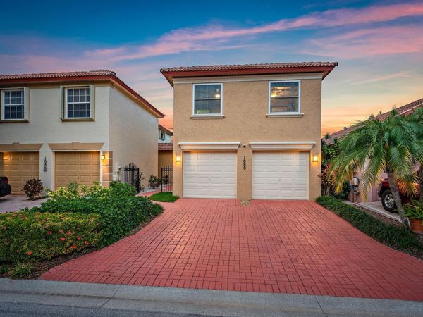 1088 Via Jardin, Palm Beach Gardens, FL 33418