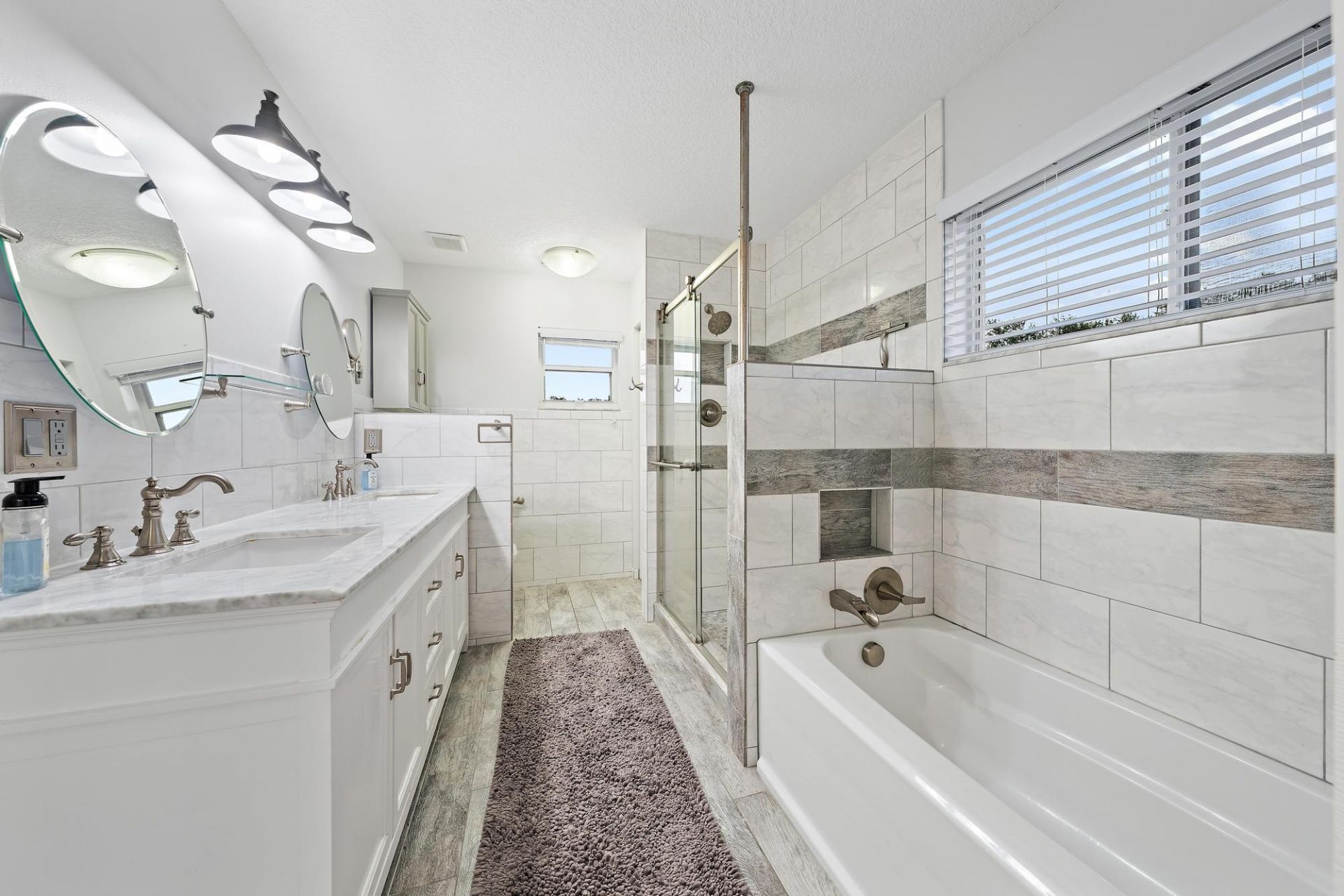 1088 Via Jardin, Riviera Beach, FL 33418 Photo