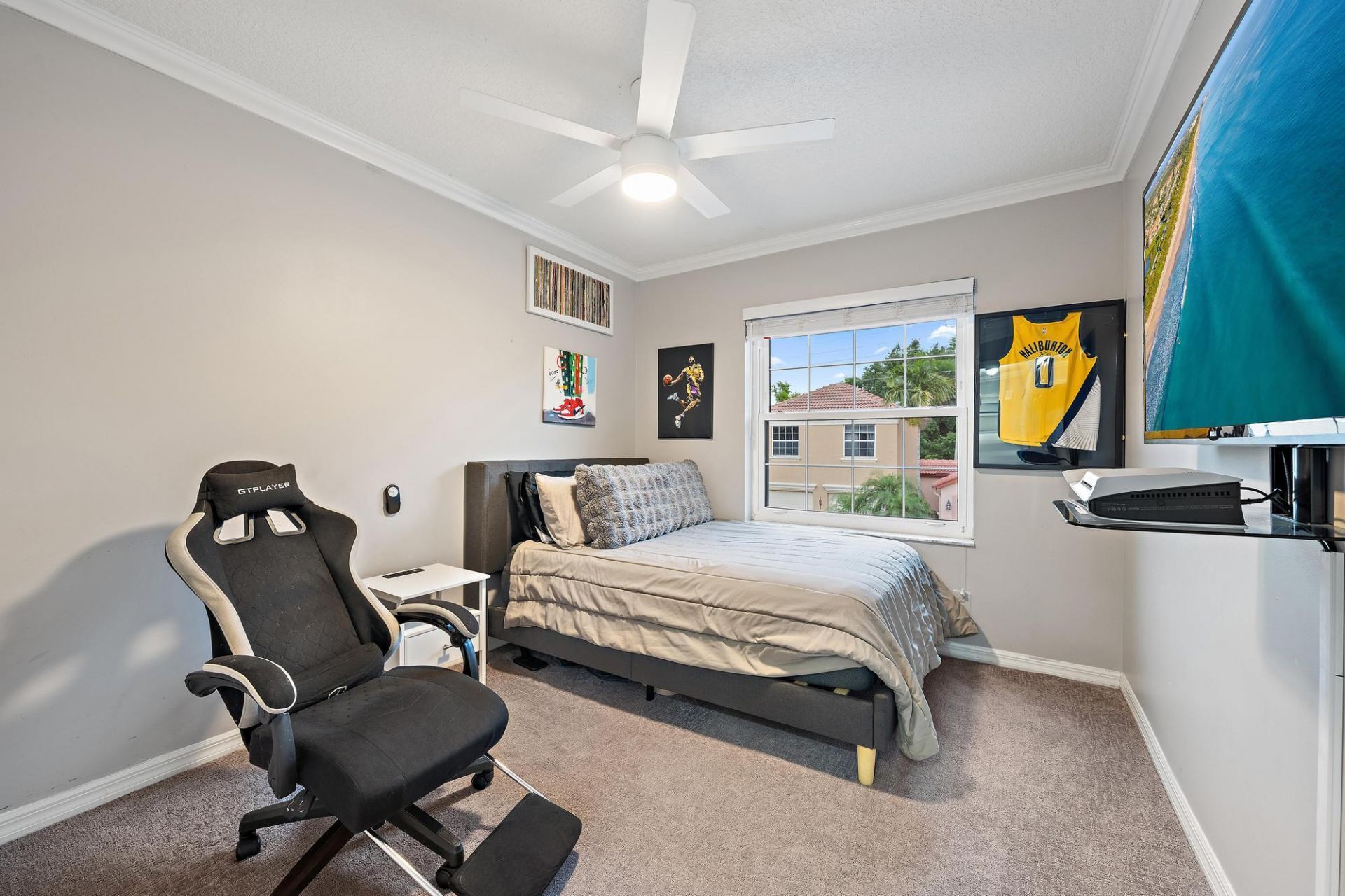 1088 Via Jardin, Riviera Beach, FL 33418 Photo