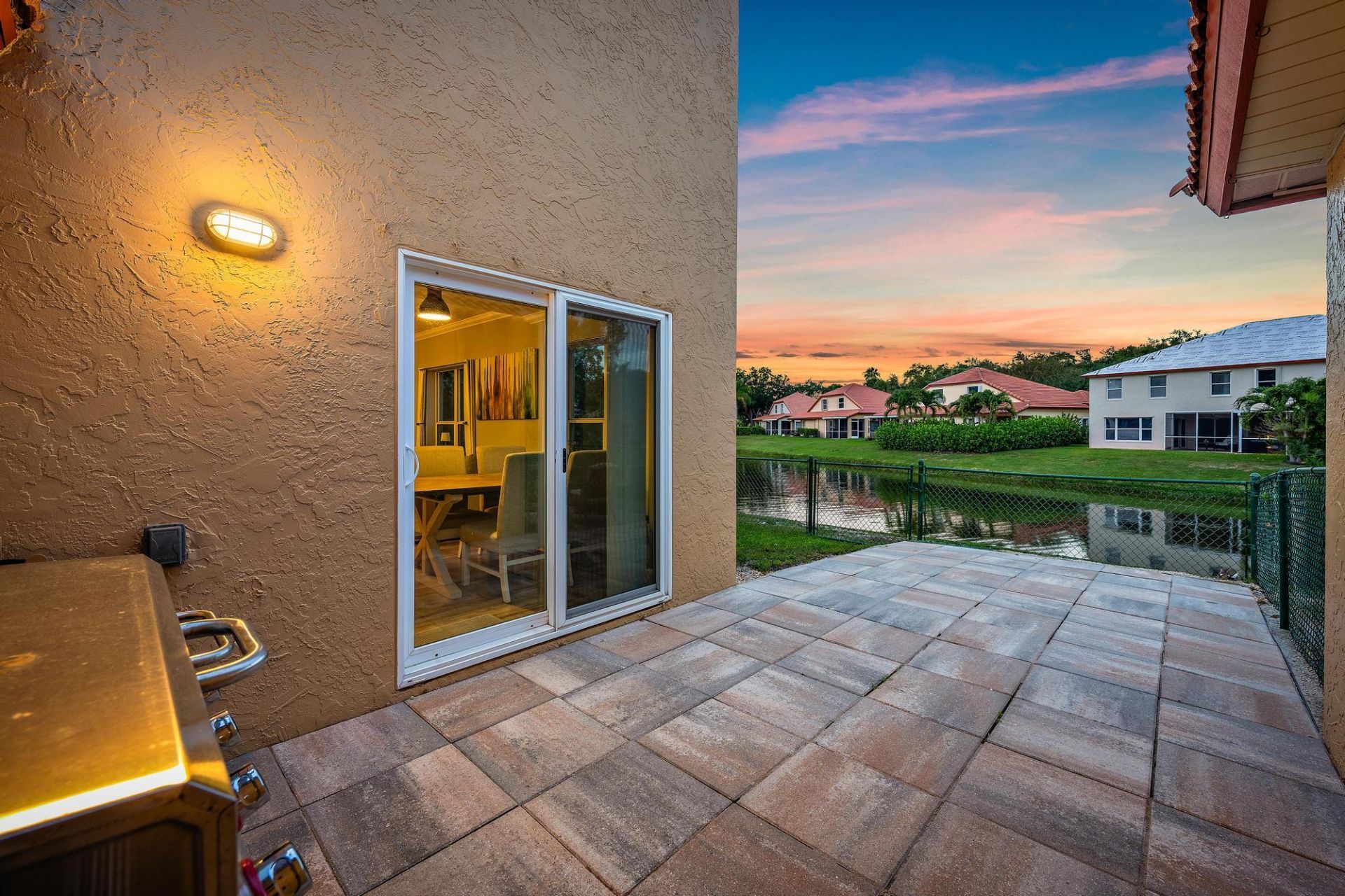 1088 Via Jardin, Riviera Beach, FL 33418 Photo