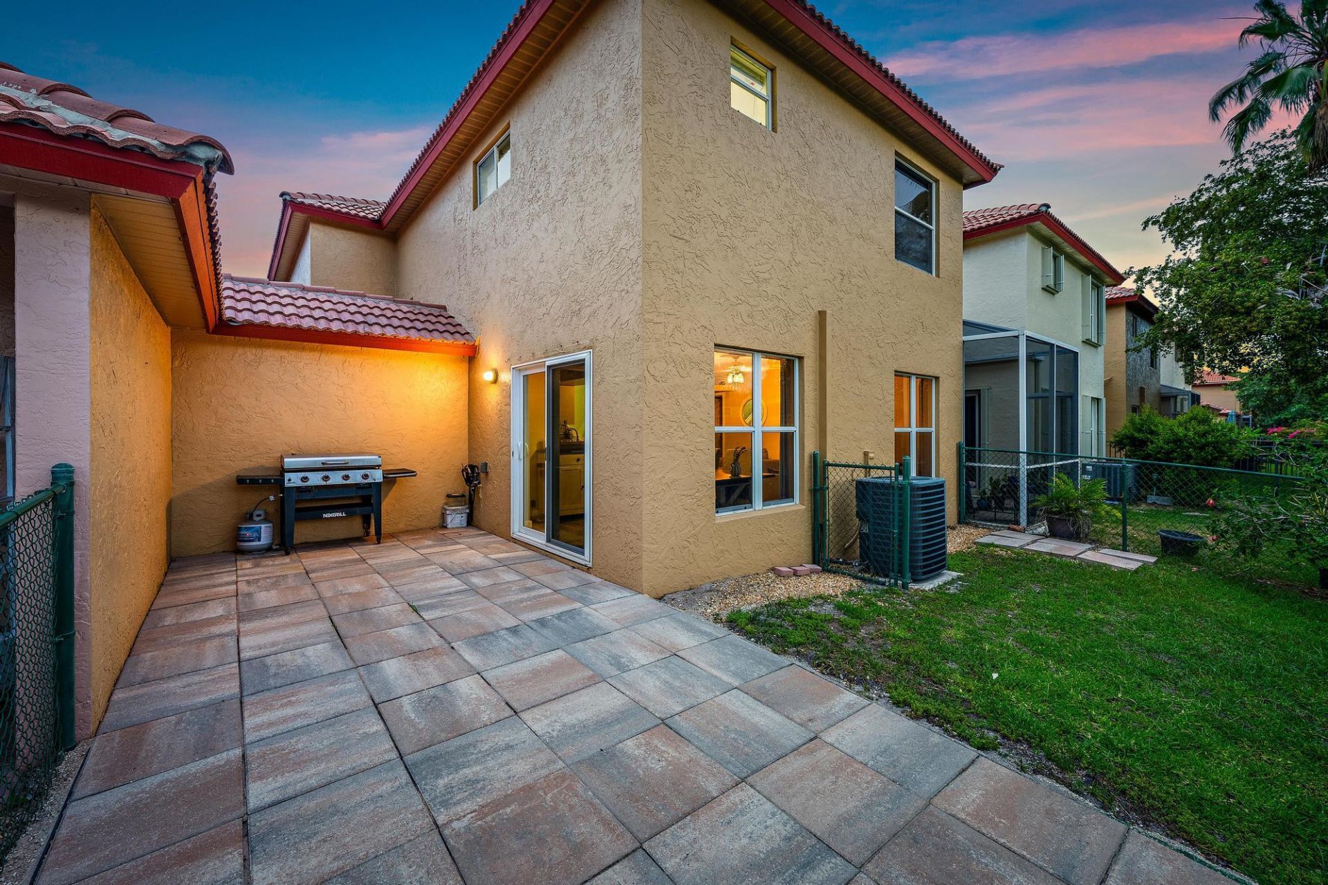 1088 Via Jardin, Riviera Beach, FL 33418 Photo