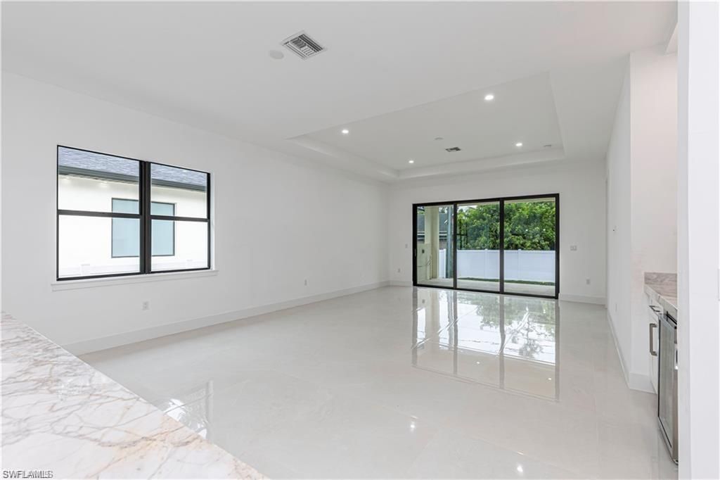 3098 Pine Tree Dr , Naples, FL 34112 Photo