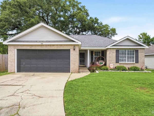 712 Thornwood Pl, Pensacola, FL 32514