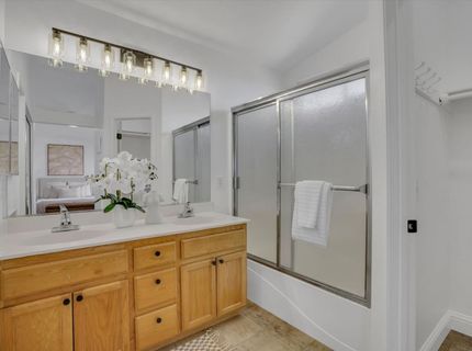 13668 Autumnwood Ave, Lathrop, CA 95330 Photo