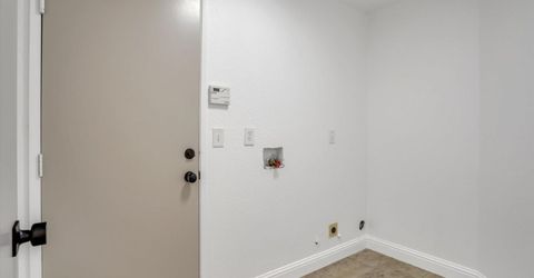 13668 Autumnwood Ave, Lathrop, CA 95330 Photo