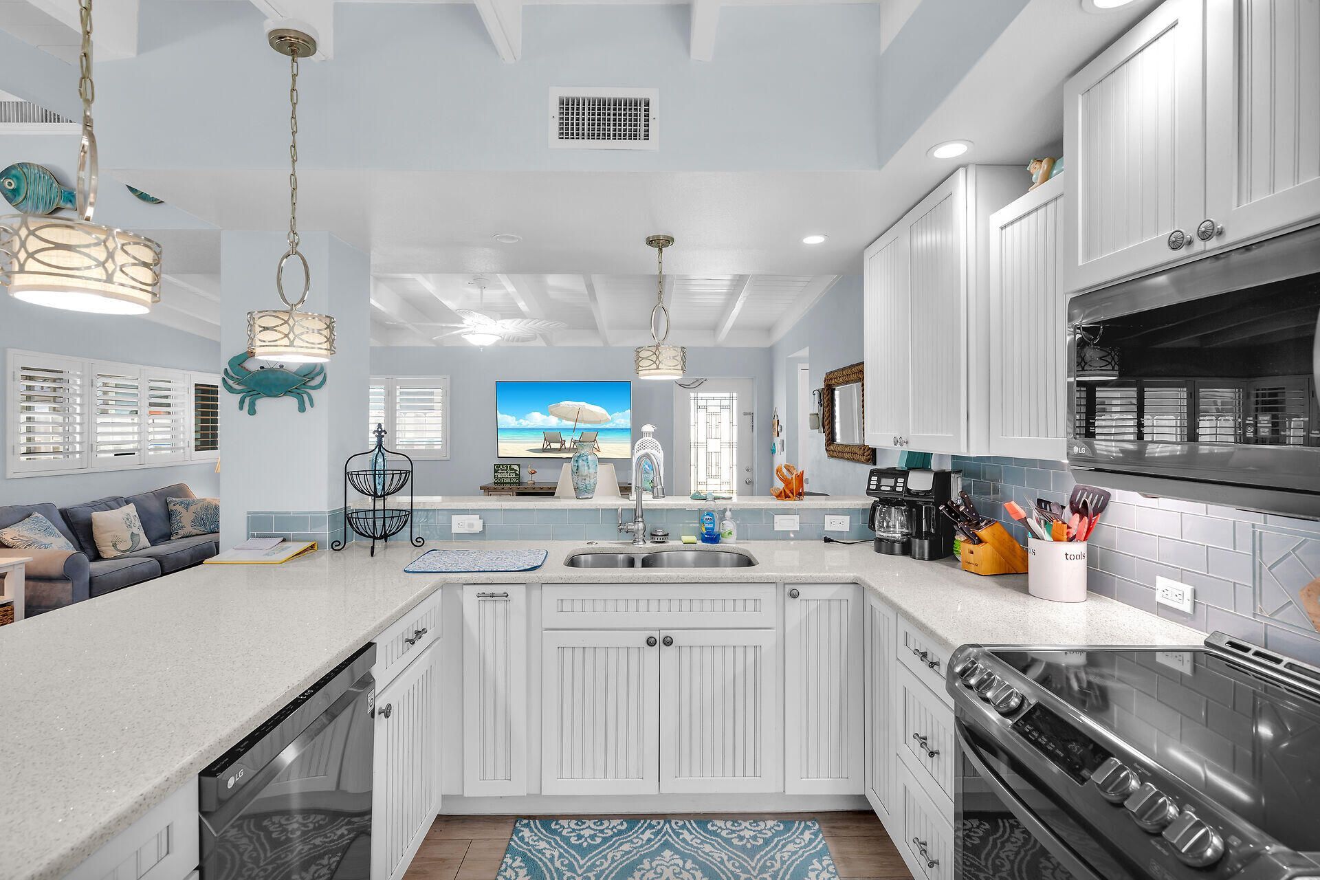 8 Sadowski, Key Colony, FL 33051 Photo