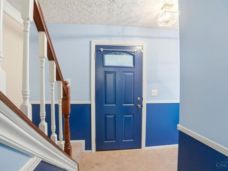 7979 Fawncreek Drive, Cincinnati, OH 45249 Photo 6