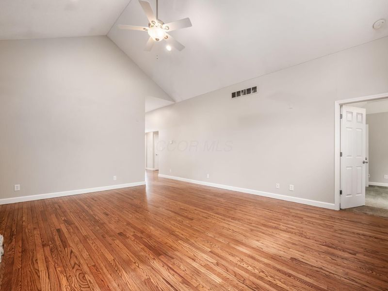 5861 Stillponds Place, Columbus, OH 43228 Photo 10
