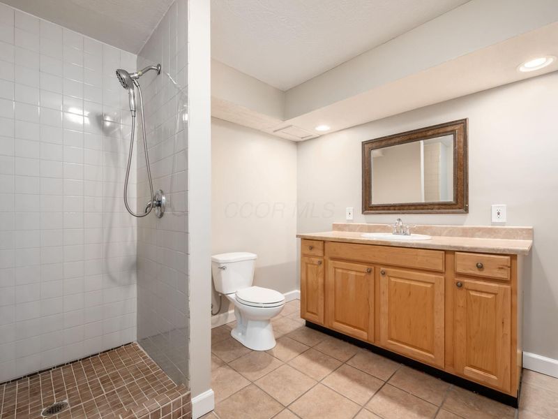 5861 Stillponds Place, Columbus, OH 43228 Photo 28
