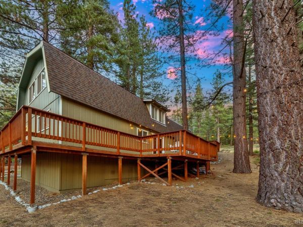 1221 Goldpan Court, South Lake Tahoe, CA 96150