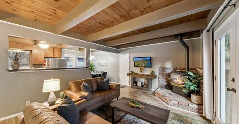 1221 Goldpan Court, South Lake Tahoe, CA 96150 Photo