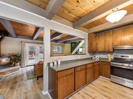 1221 Goldpan Court, South Lake Tahoe, CA 96150 Photo