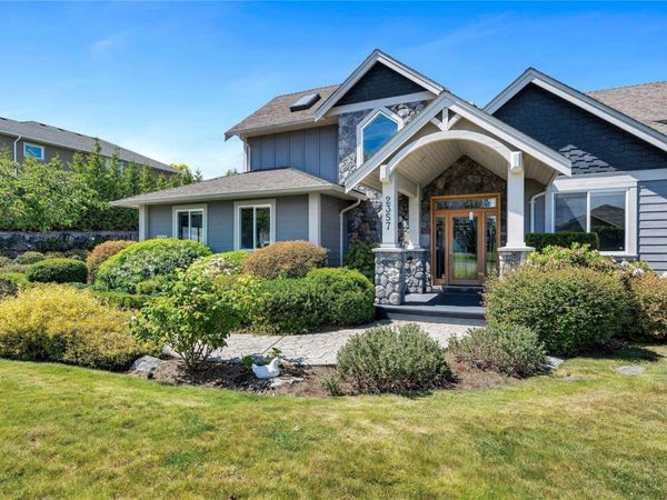 2357 Coopers Hawk Rise, Mill Bay, BC V0R 2P4