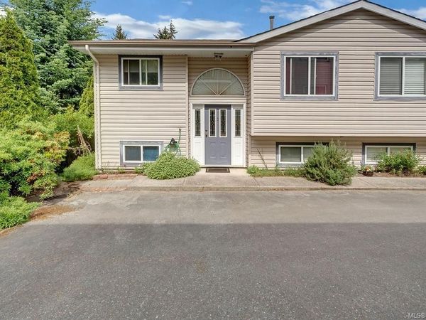 1129A 2nd Ave , Unit 3, Ladysmith, BC V9G 1A2